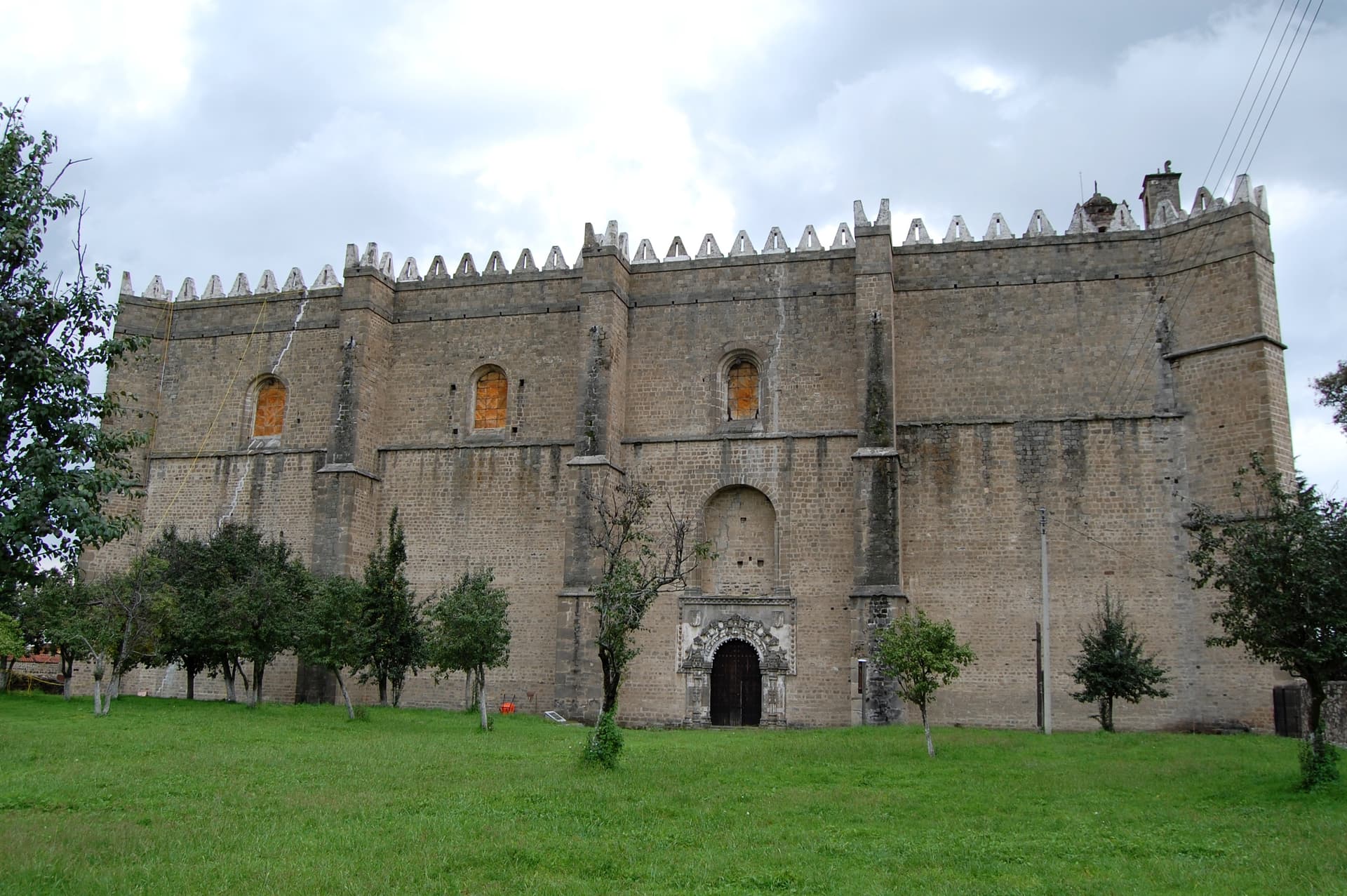 Turismo religioso y cultural en ciudades coloniales cerca de Puebla: una travesía por el alma de México